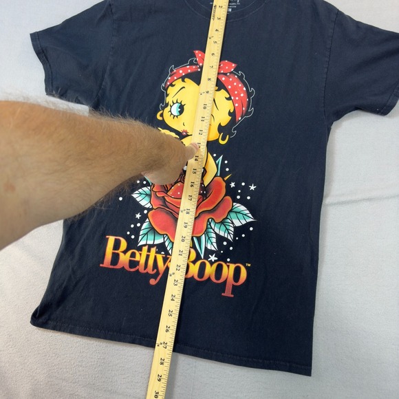 Betty‎ Boop Shirt Adult Medium Black Betty and Roses T shirt - Picture 5 of 10